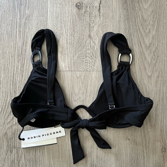 Robin Piccone - Picture 2 of 3